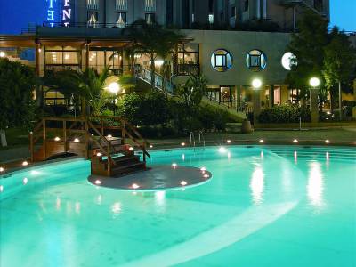 Miceneo Palace Hotel - Bild 1