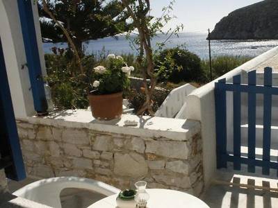 Floras Apartments - Bild 1