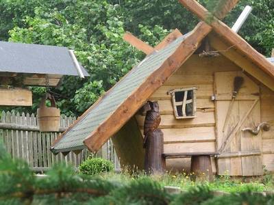 Märchenpension Rotkäppchen Und Der Wolf - Bild 1