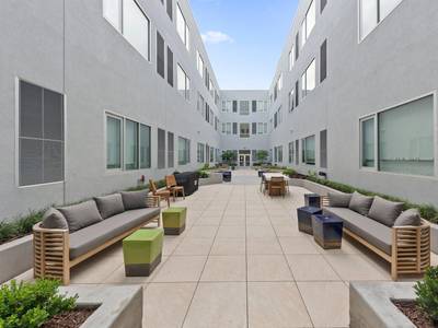 Element Hampton Peninsula Town Center - Bild 1