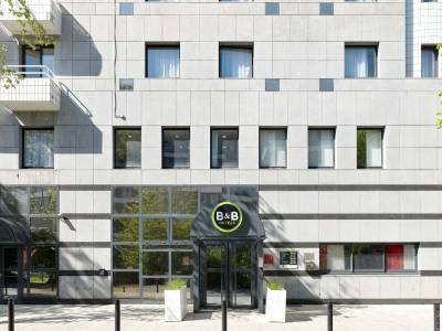 B&B HOTEL Saint-Quentin-en-Yvelines Centre Gare - Bild 1