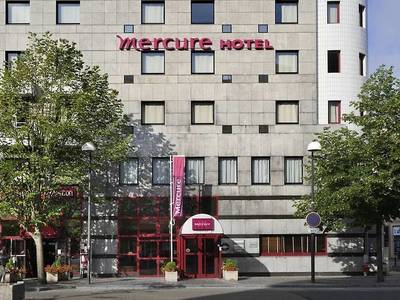 B&B HOTEL Saint-Quentin-en-Yvelines Centre Gare - Bild 1