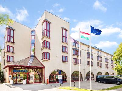 Castrum Hotel Szekesfehervar - Bild 1