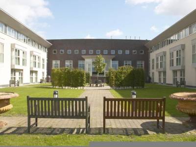 NH Waalwijk - Bild 1