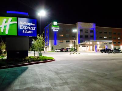 Holiday Inn Express & Suites Taylor - Bild 1