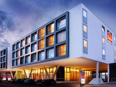 Leonardo Hotel Salzburg Airport - Bild 1