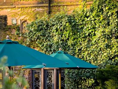 New Hall Hotel & Spa - Bild 1