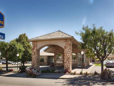 Econo Lodge Inn & Suites Vernal near Dinosaur Monument - Bild 1