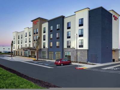 Hampton Inn Patterson - Bild 1