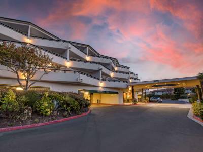 Best Western Encinitas Inn & Suites at Moonlight Beach - Bild 1