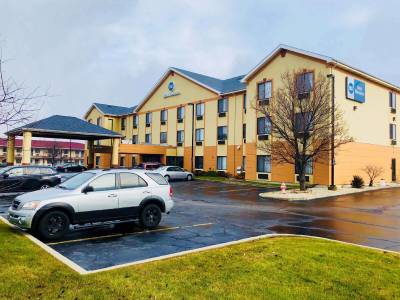 Spark by Hilton Merrillville - Bild 1