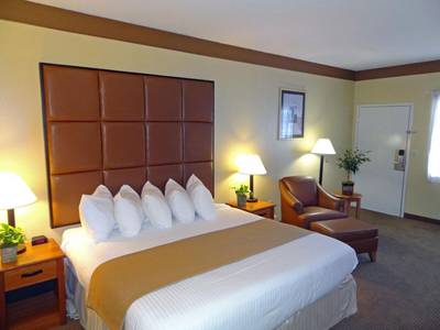 SureStay Plus Hotel by Best Western Beeville - Bild 1