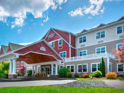 Fairfield Inn & Suites Lenox Great Barrington/Berkshires - Bild 1