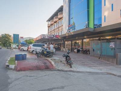 RedDoorz Premium Near Grand Batam Mall - Bild 1