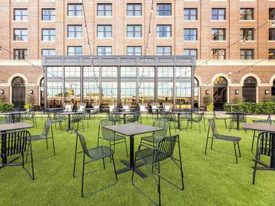 Hotel Vin, Autograph Collection - Bild 1