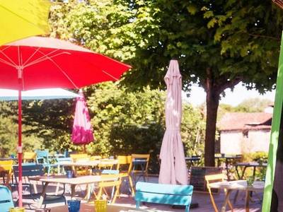 La Cascade Hotel Bar Restaurant - Bild 1