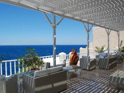 Cavos Bay Hotel - Bild 1