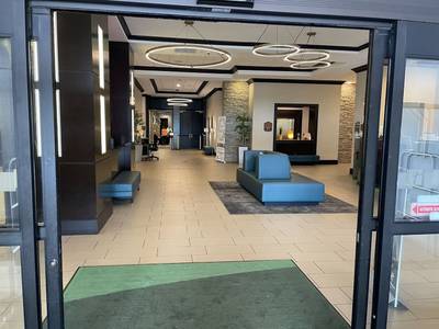 Holiday Inn & Suites Chicago Northwest - Elgin - Bild 1