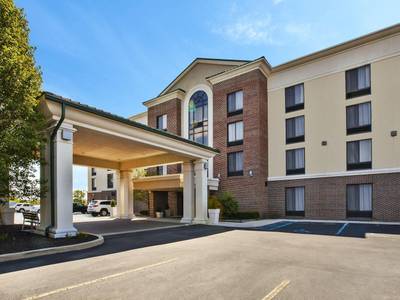 Holiday Inn Express & Suites Fort Wayne - Bild 1