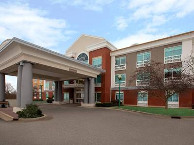 Holiday Inn Express & Suites Grand Rapids - North - Bild 1