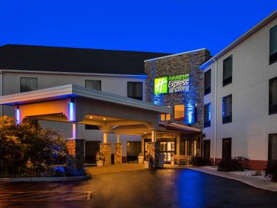 Holiday Inn Express & Suites Great Barrington - Lenox Area - Bild 1