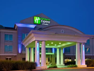 Holiday Inn Express Hotel & Suites Greenwood - Bild 1