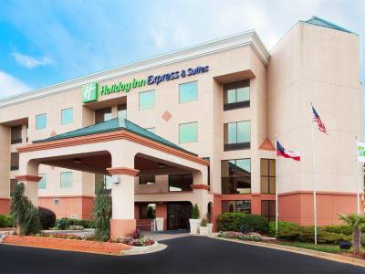 Holiday Inn Express & Suites Lawrenceville - Bild 1