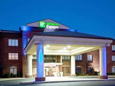 Holiday Inn Express & Suites Shelbyville - Bild 1