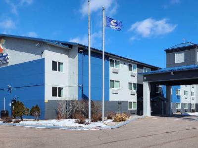 Comfort Inn & Suites - Bild 1