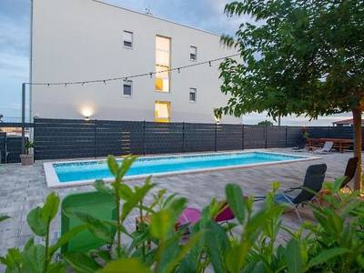 Guest House / Apartments Bulli - Bild 1