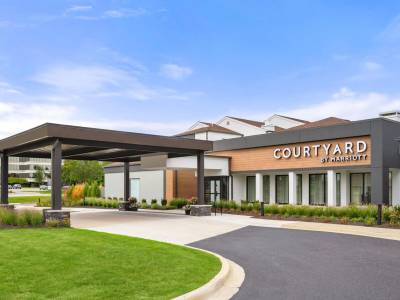 Courtyard Detroit Livonia - Bild 1