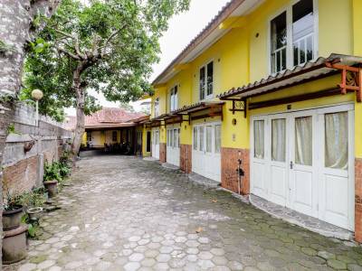 Hotel Kayu Manis - Bild 1