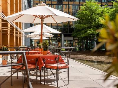 Hotel Elbflorenz Dresden - Bild 1