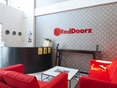 The Charm Bed and Breakfast by RedDoorz - Bild 1