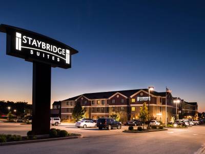 Staybridge Suites O'Fallon Chesterfield - Bild 1
