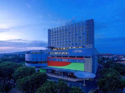 Aston Gresik Hotel & Conference Center - Bild 1