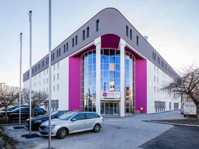 FourSide Hotel Salzburg, Trademark Collection by Wyndham - Bild 1