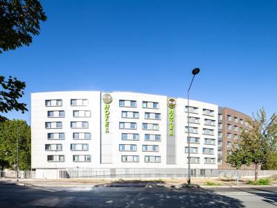 B&B Hotel Saint-Denis Porte De Paris - Bild 1