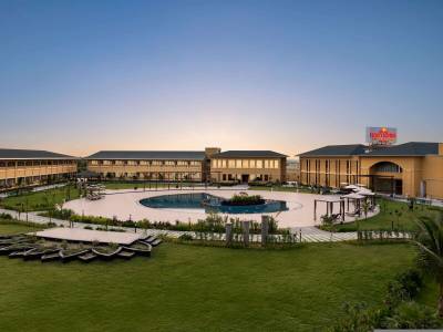 Hawthorn Suites by Wyndham Dwarka - Bild 1