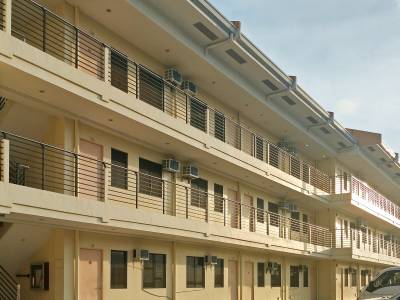 Maple Residences by RedDoorz - Bild 1