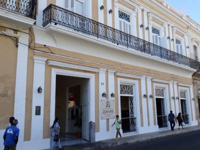 Hotel E Louvre - Bild 1