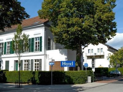 Zwei Linden - Bild 1