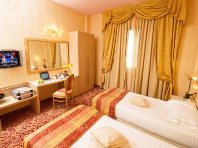 AS Hotel Sempione Fiera - Bild 1