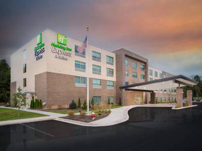 Holiday Inn Express & Suites Brevard - City Center - Bild 1