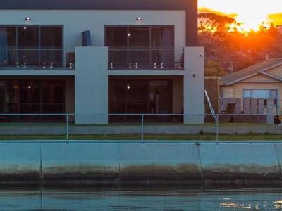 Ulverstone Waterfront Apartments - Bild 1