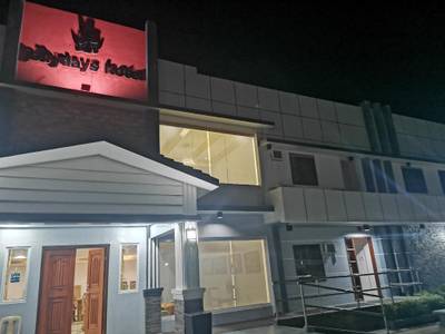 Jollydays Hotel by RedDoorz - Bild 1