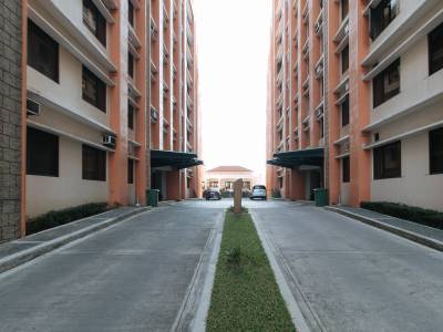 Paseo Verde Las Pinas by Reddoorz - Bild 1