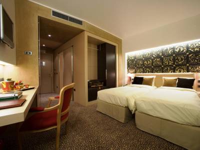 Antony Palace - Bild 1