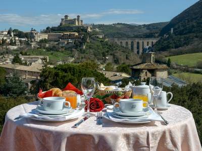 Albornoz Palace - Bild 1