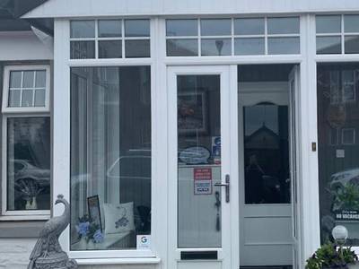 Peacocks Guest House - Bild 1